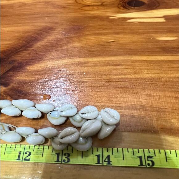 Vintage Lot Puka Cowrie Shell Hawaiian Aloha Necklaces 4 Piece Aloha Surf Boho - Picture 11 of 15